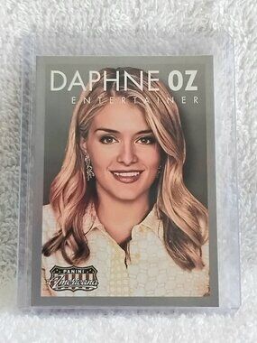 5/$20 Mint 2015 Panini Daphne Oz Entertainer Americana Card No. 20!!